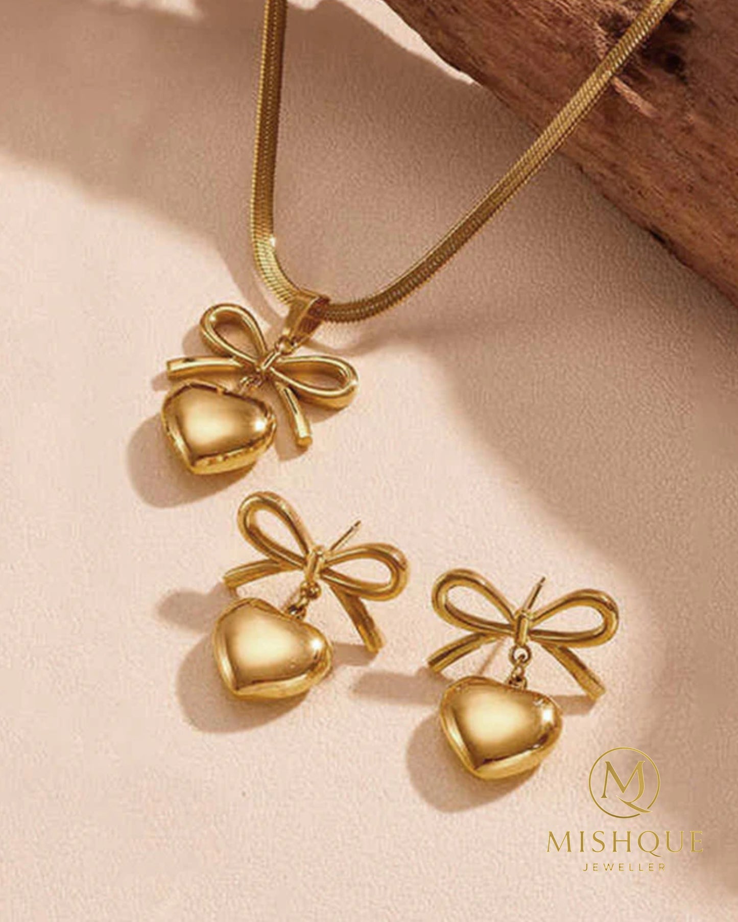 Golden Love Bow Set