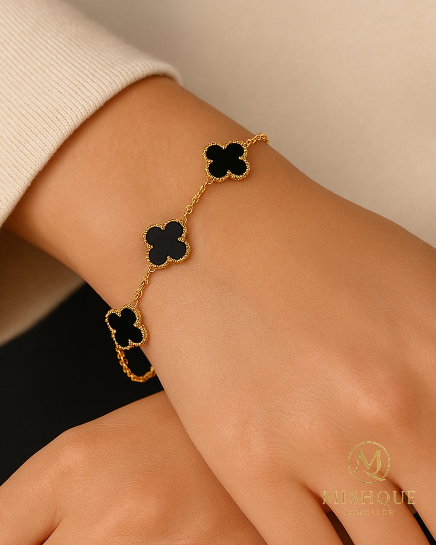 Elegant Clover Charm Bracelet
